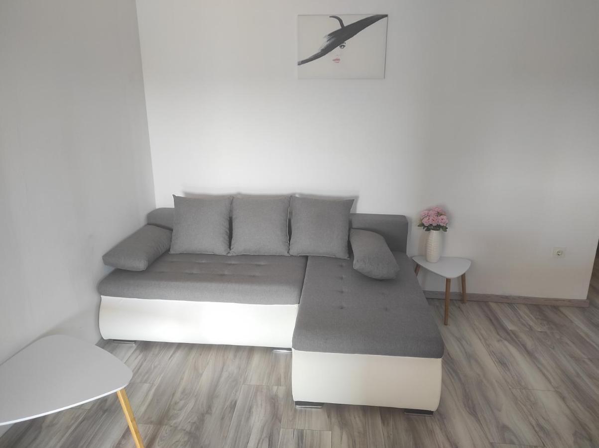 שיבניק Apartments Lucija Solaris מראה חיצוני תמונה