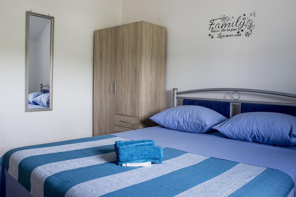 שיבניק Apartments Lucija Solaris מראה חיצוני תמונה